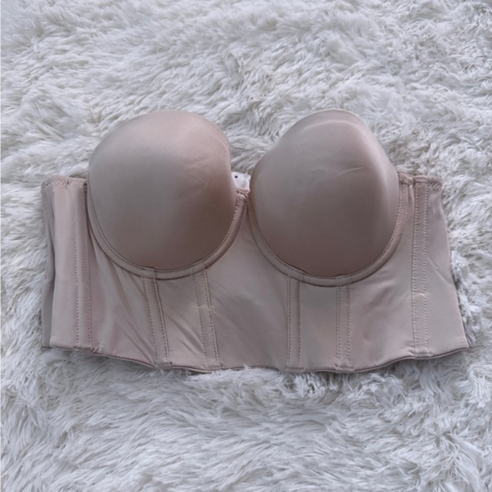 Chic Strapless Beige Bustier